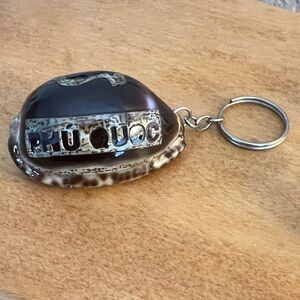 Black and Brown Vintage Shell Keychain